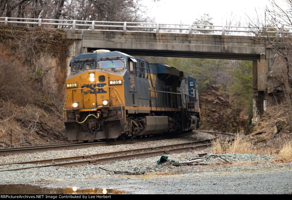 CSX 735 conquers the Blue Ridge Grade